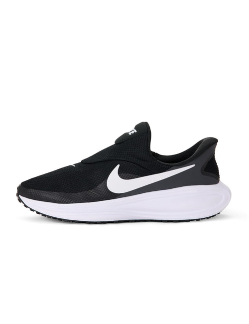 Nike Revolution 8 – Unisex Trainer (Black)
