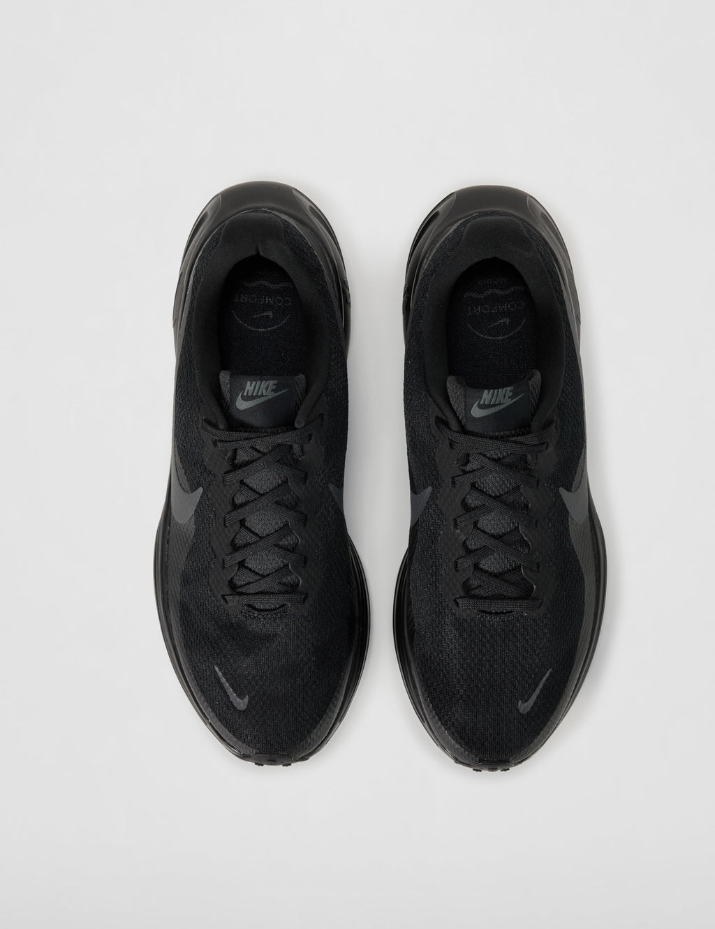 Nike Downshifter 13 – Men's Training Shoe (Black)