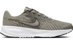 Nike Revolution 8 – Unisex Trainer (Multicolour)