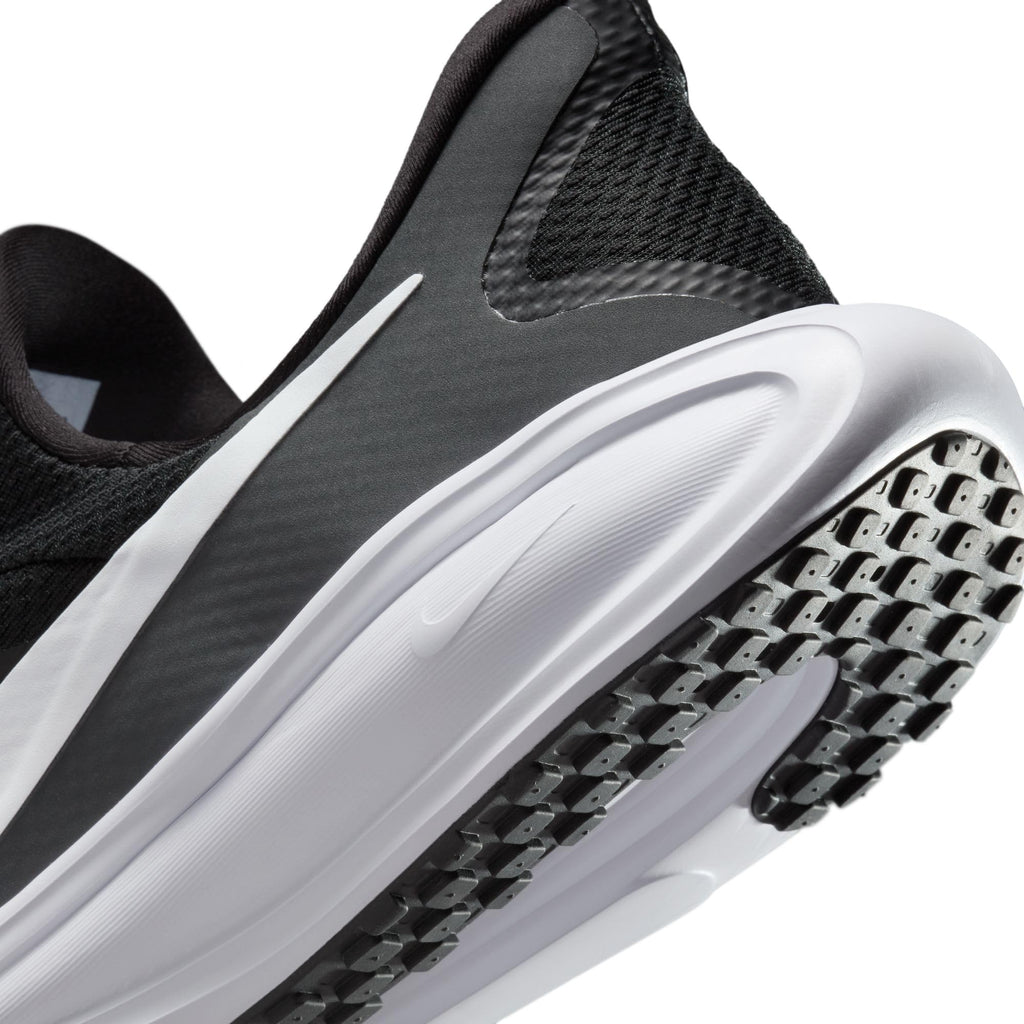 Nike Revolution 8 EasyOn – Men's Running Shoe