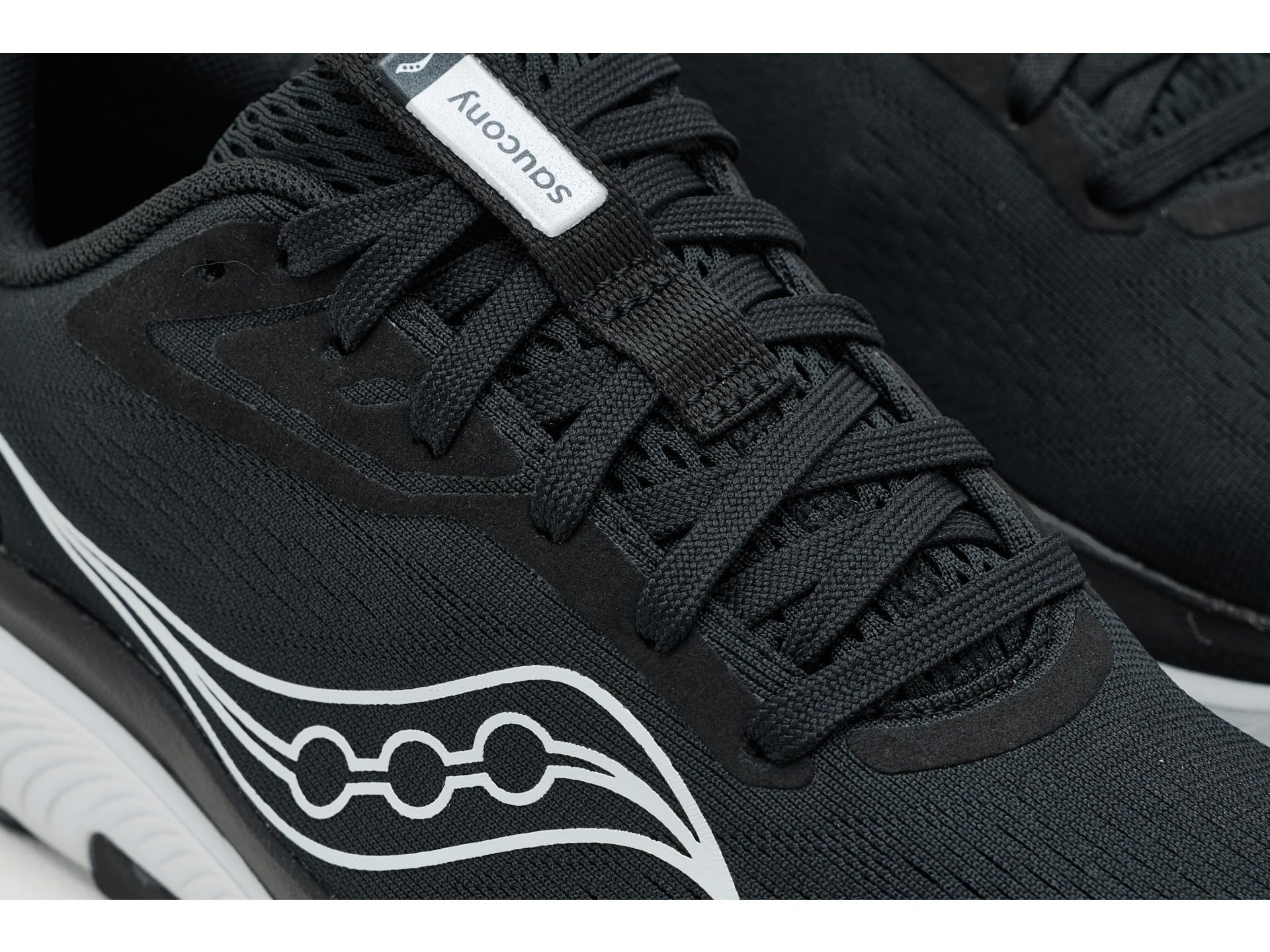 Saucony Echelon 10 Wide (2E) – Men's Stability Running Shoe