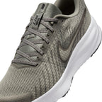 Nike Revolution 8 – Unisex Trainer (Multicolour)