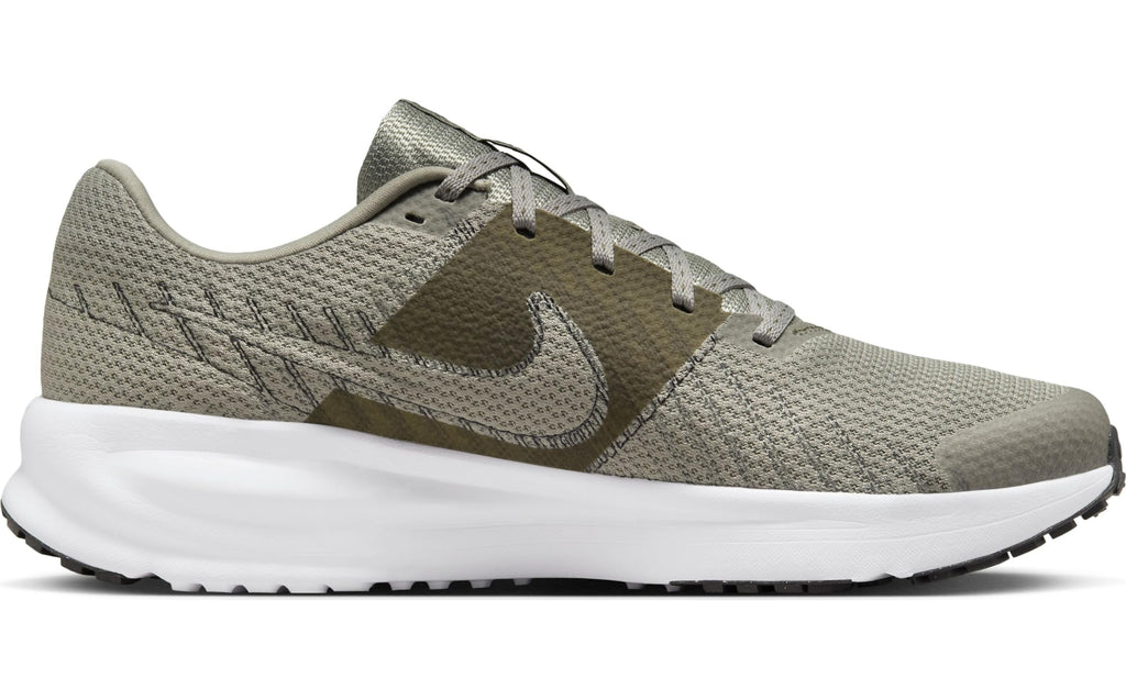 Nike Revolution 8 – Unisex Trainer (Multicolour)